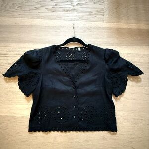 Elie Tahari linen Neutral eyelet laser cut button blouse